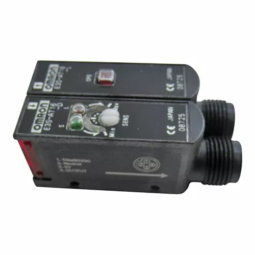 Omron | E3S-AT16 | Photoelectric Sensor
